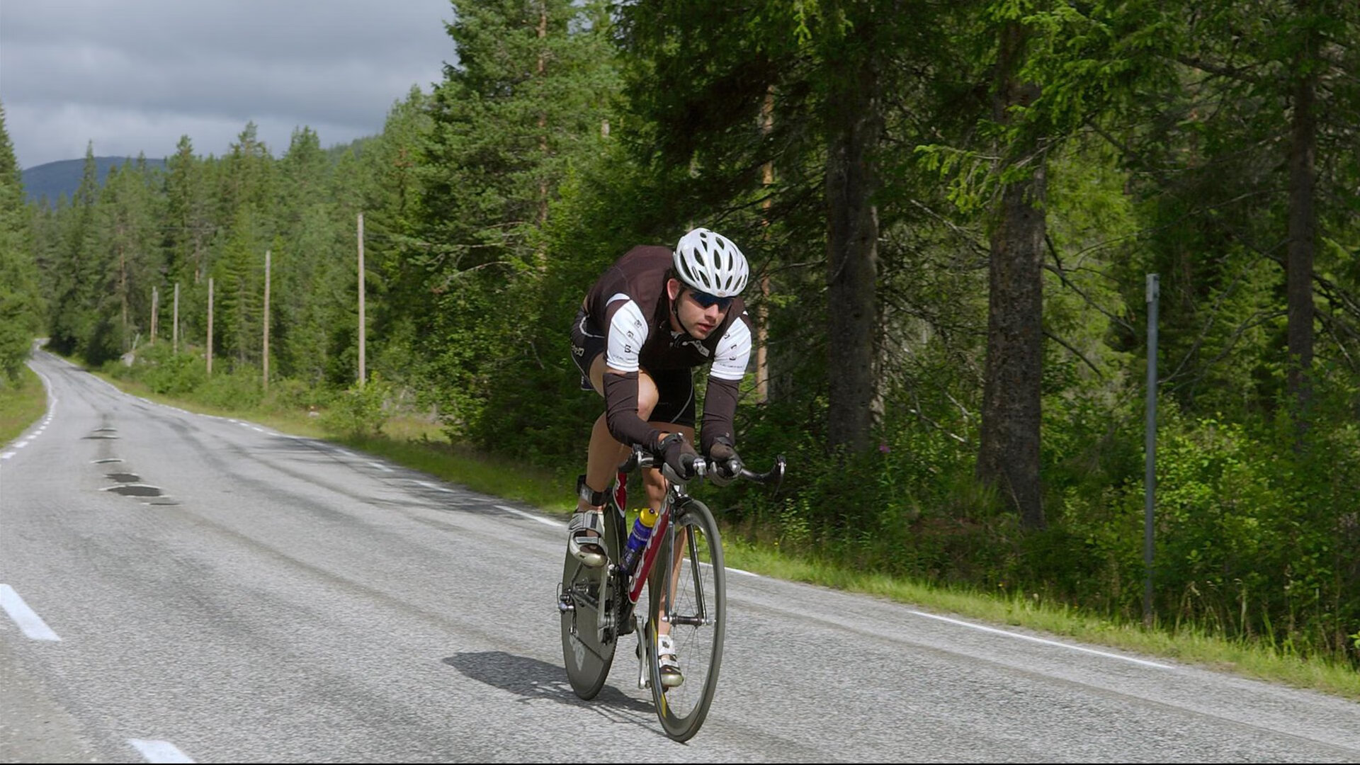 国际自行车赛,沿途风光尽收眼底,自行车国际赛事